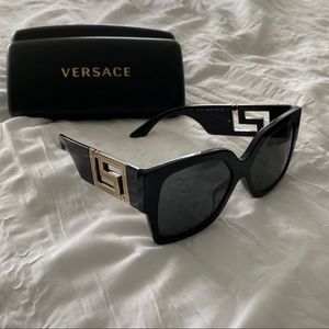 BNWT Versace sunglasses
